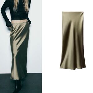 Gold silk Satin Midi skirt